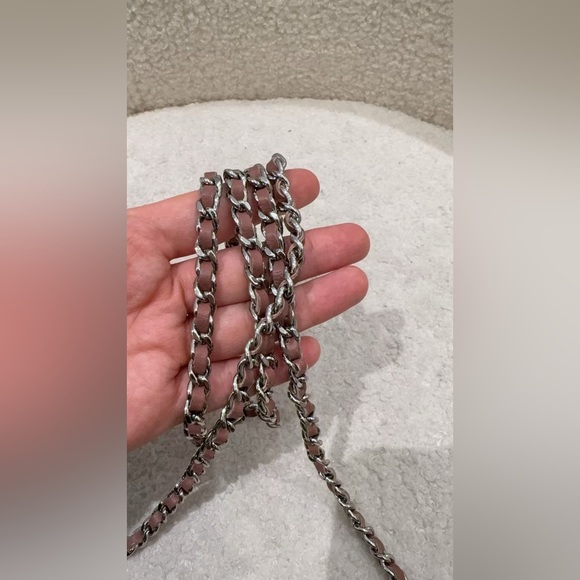 🚩steal Authentic Chanel Tan Quilted Crossbody Bag with Chain - Picture 10 of 12